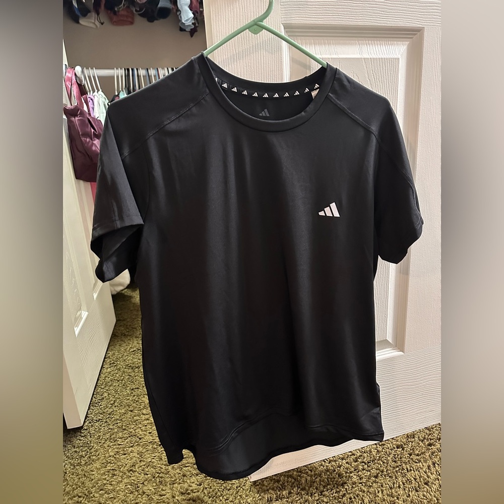 NWT Women’s Adidas Black Short Sleeve Tee Large